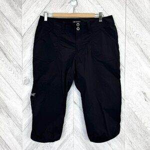 Arcteryx Parapet Capri Crop Pants Womens Size 10 Black Outdoor Hiking Gorpcore